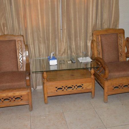 Step Inn Hotel Sukkur Εξωτερικό φωτογραφία