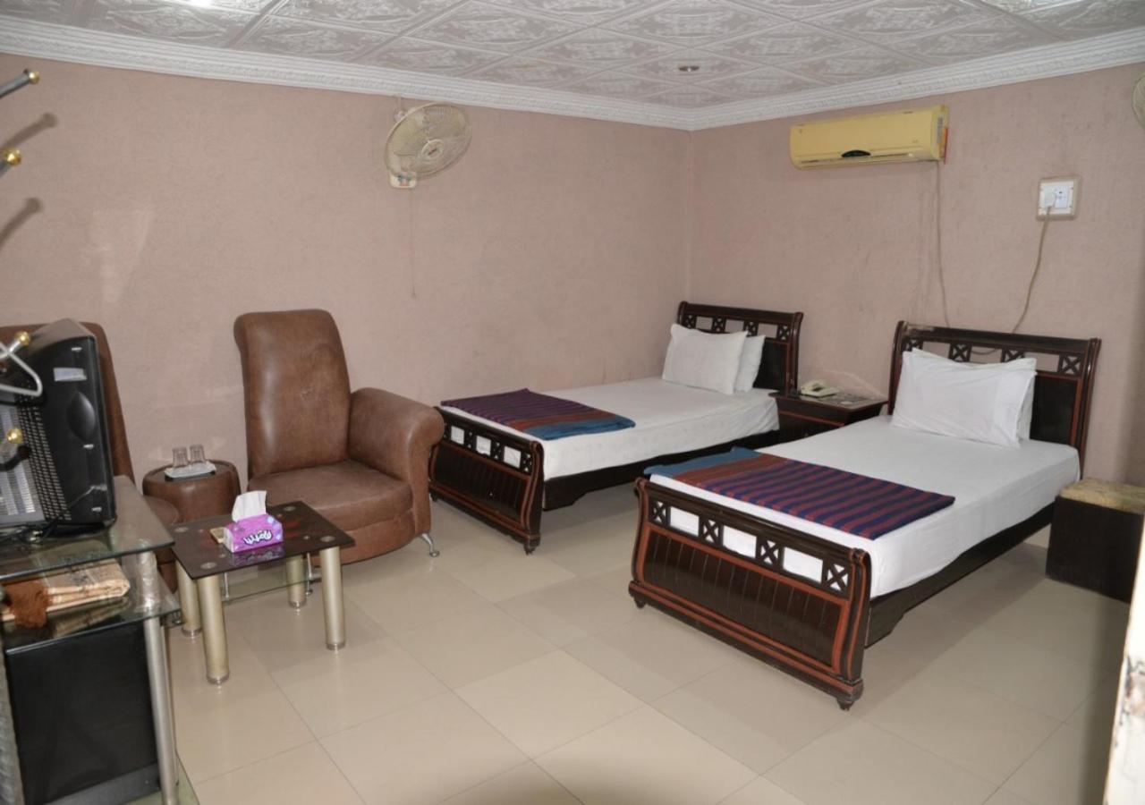 Step Inn Hotel Sukkur Εξωτερικό φωτογραφία